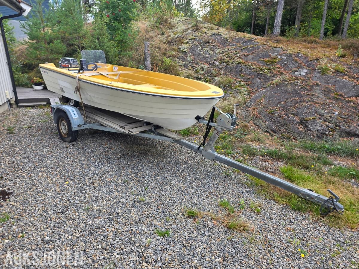 1990 Terhi 410R med Mariner 28 hk totakts utenbordsmotor og registrert båthenger
