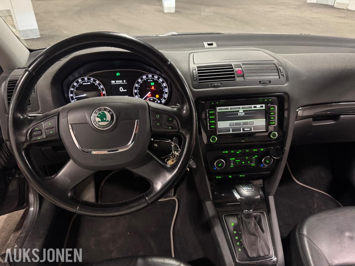 2011 Skoda Octavia 1.6 105hk automat s+v dekk eu ok 06.2028