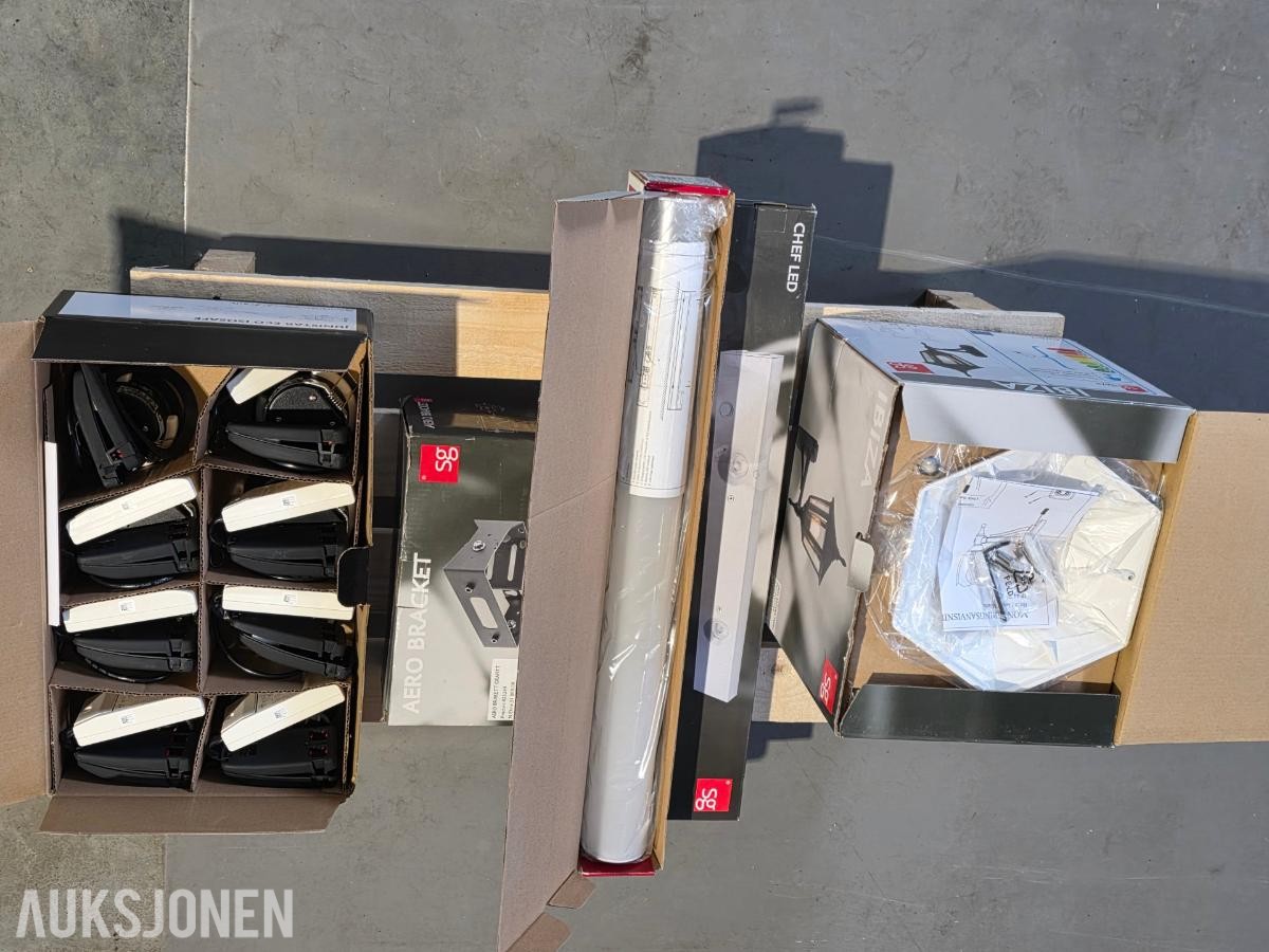 Diverse elektromateriell - Downlights, belysningsutstyr, stikkontakter, smarthus, sikringer, kabler, etc.