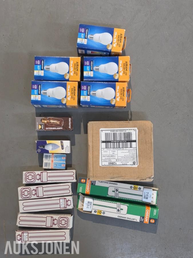 Diverse elektromateriell - Downlights, belysningsutstyr, stikkontakter, smarthus, sikringer, kabler, etc.