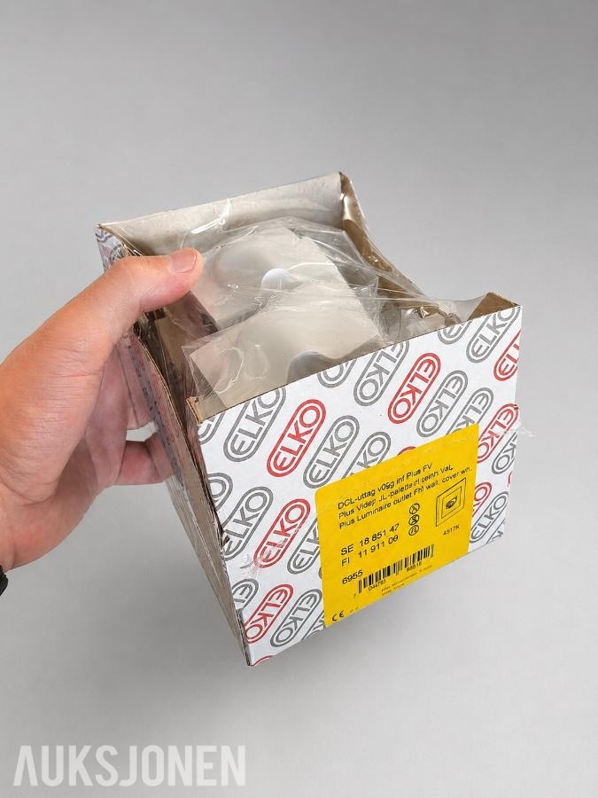 Stort parti ELKO Plus elektromateriell – 91 deler