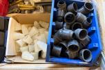 Parti med diverse tappevannsdeler VVS-koblinger
