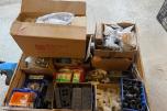 Parti med diverse tappevannsdeler VVS-koblinger