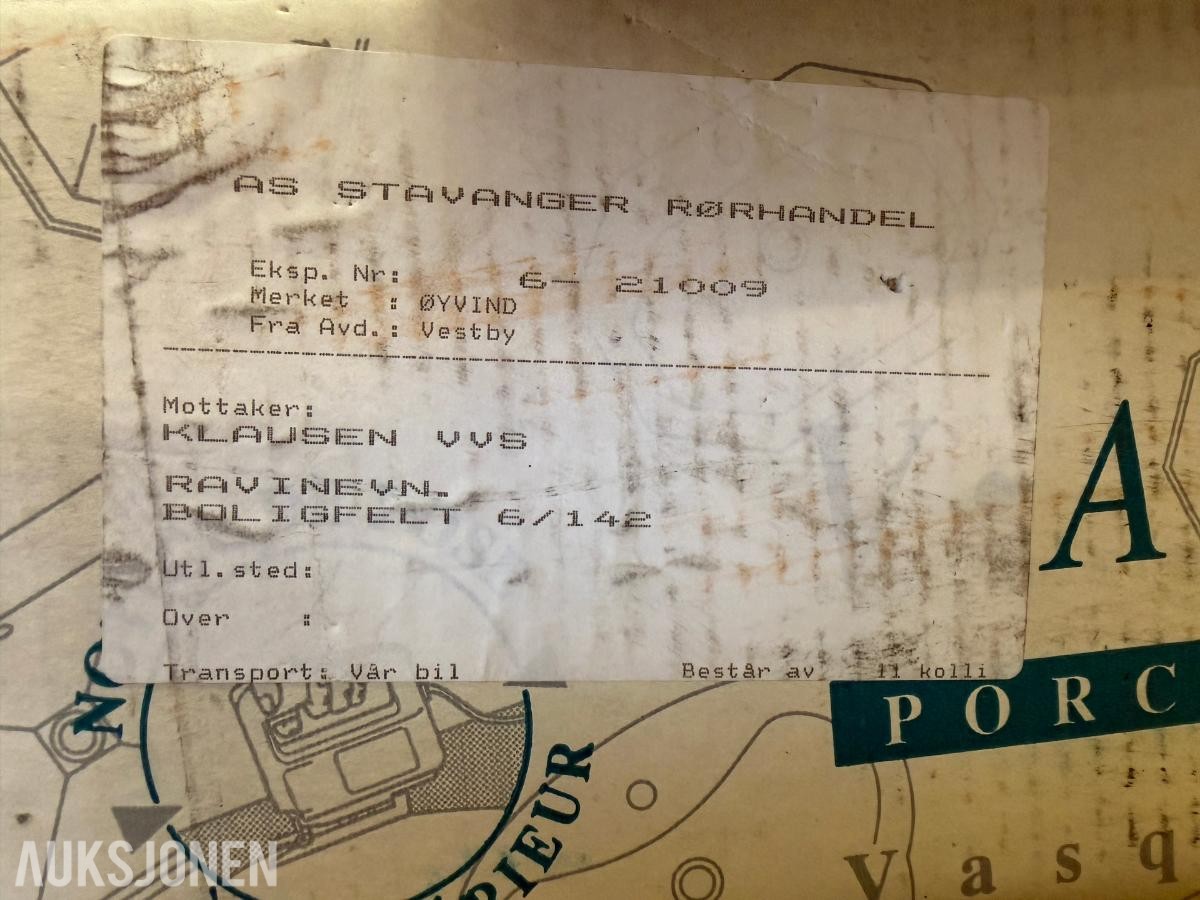 Parti sanitærutstyr – vegghengte WC, urinal og servant