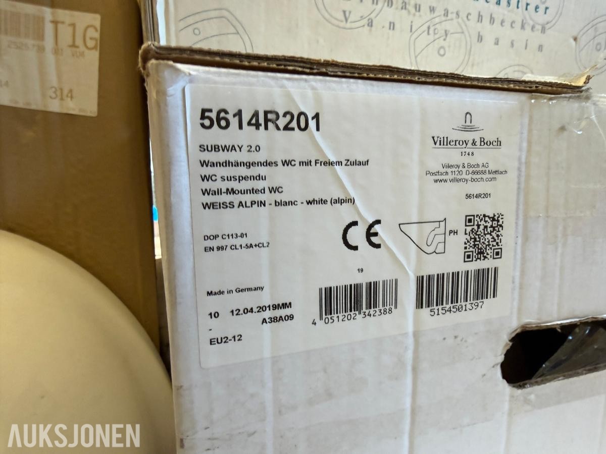 Parti sanitærutstyr – vegghengte WC, urinal og servant