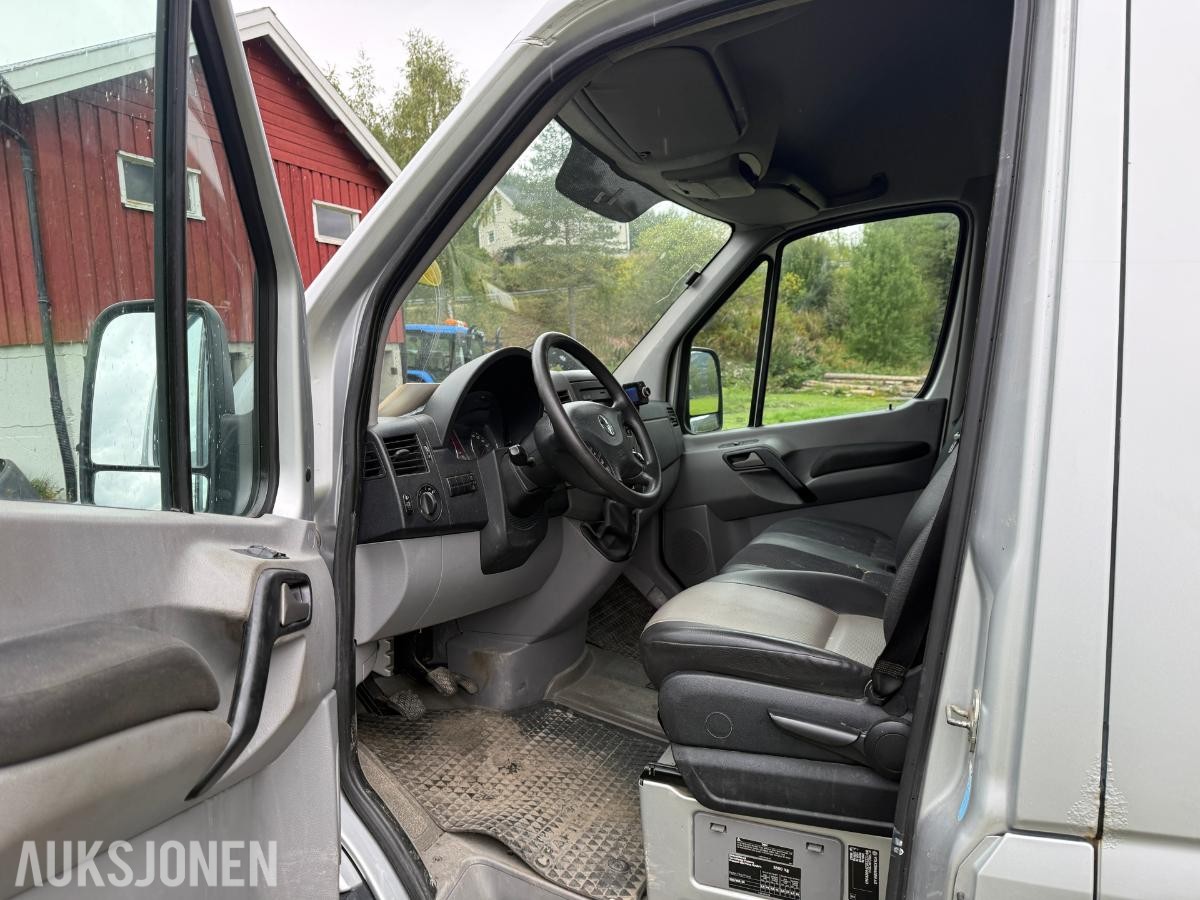2015 Volkswagen, CRAFTER 2.0-163 D, 111900km m/innredning og webasto