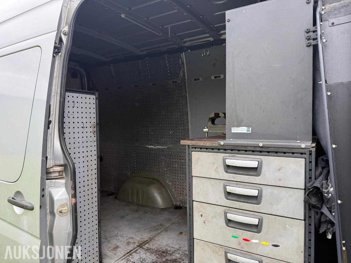 2015 Volkswagen, CRAFTER 2.0-163 D, 111900km m/innredning og webasto