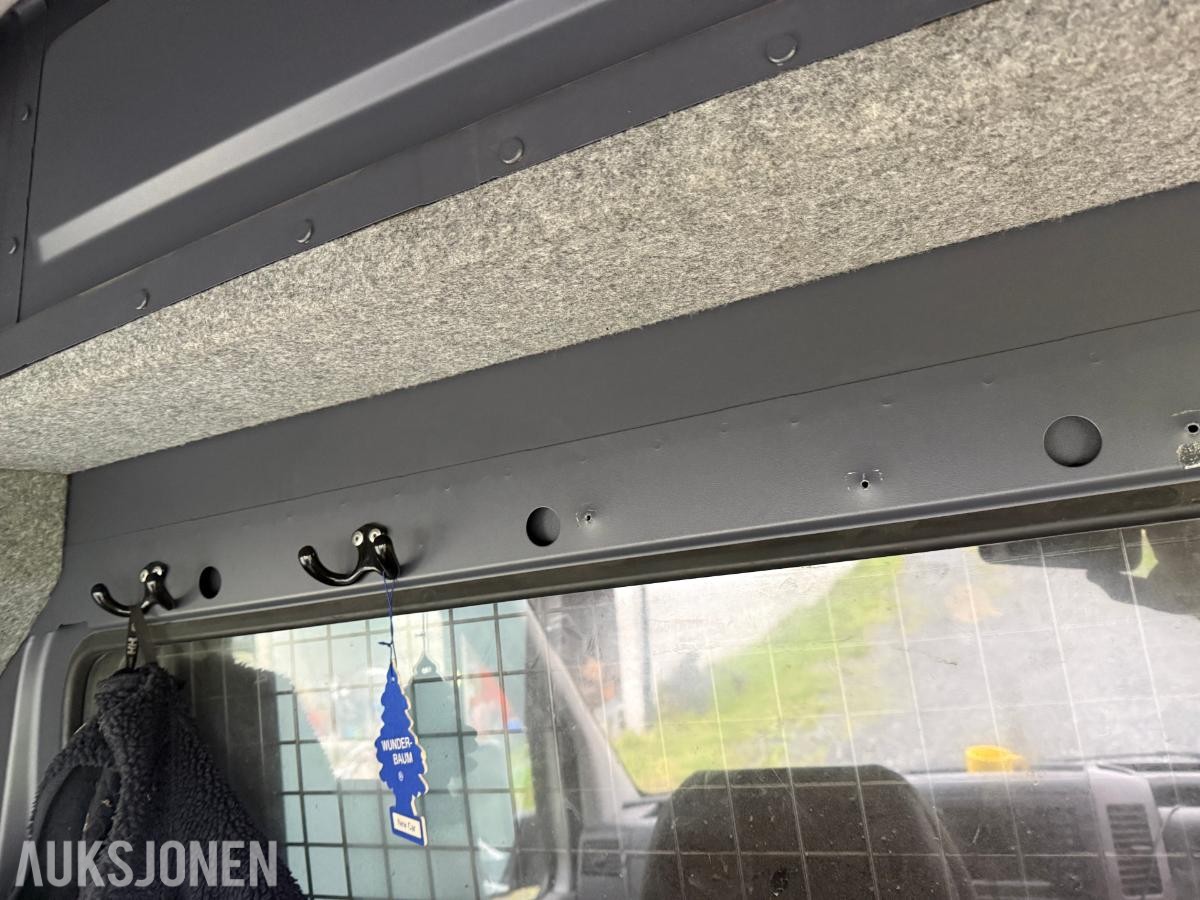 2015 Volkswagen, CRAFTER 2.0-163 D, 111900km m/innredning og webasto