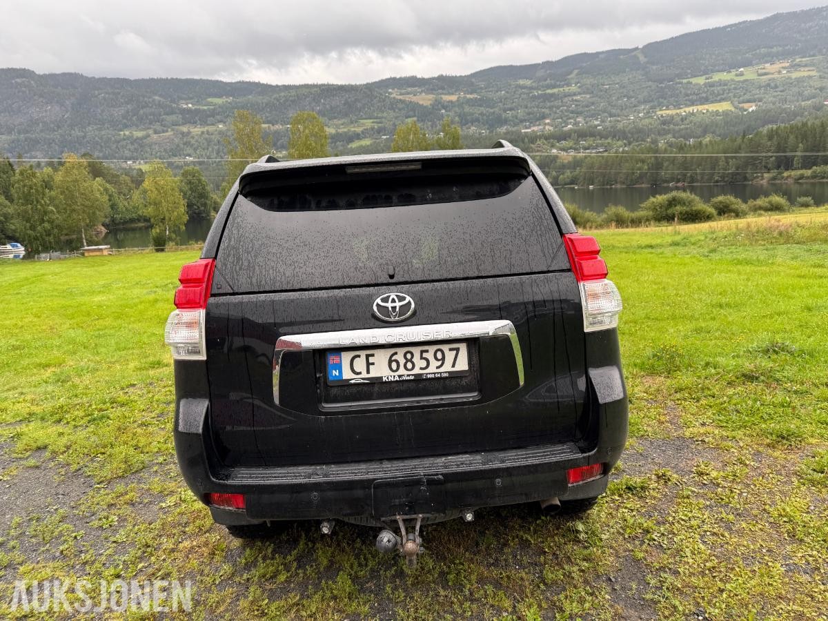 2013 Toyota, LAND CRUISER 3.0-190 D 4WD, 203500km 5 Seter