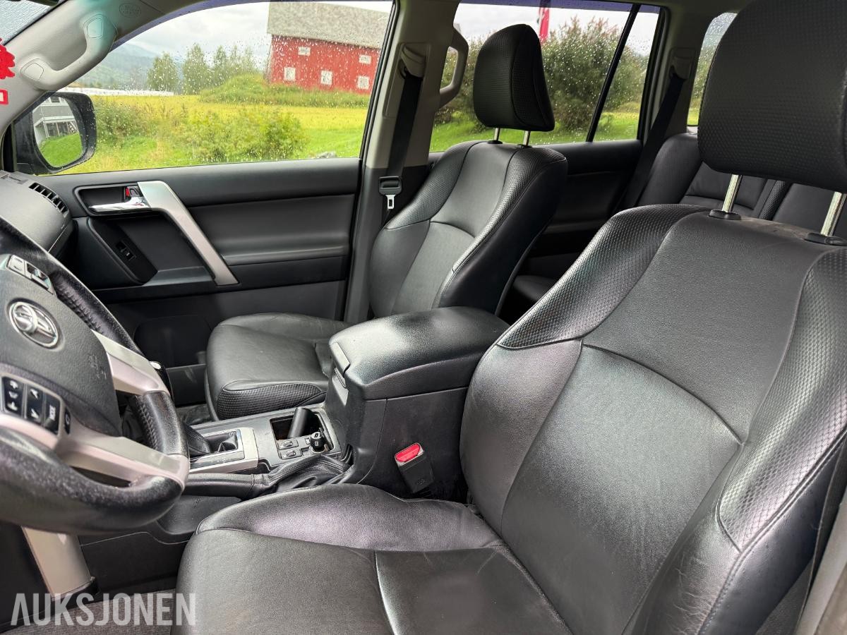 2013 Toyota, LAND CRUISER 3.0-190 D 4WD, 203500km 5 Seter