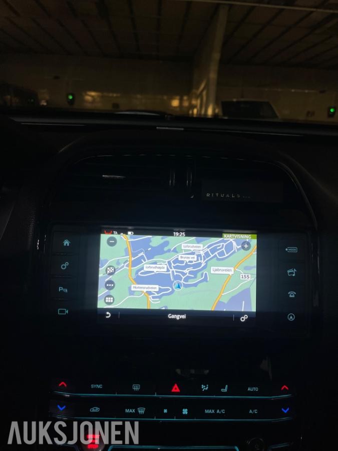 2016 Jaguar XE 2.0 Diesel 163hk Automat, Adaptiv cruisekontroll, Ryggekamera