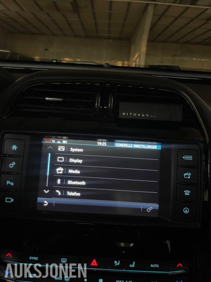2016 Jaguar XE 2.0 Diesel 163hk Automat, Adaptiv cruisekontroll, Ryggekamera