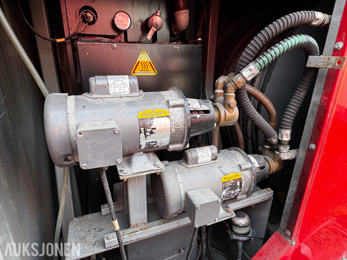 2005 Ground Heater E700M tinevogn