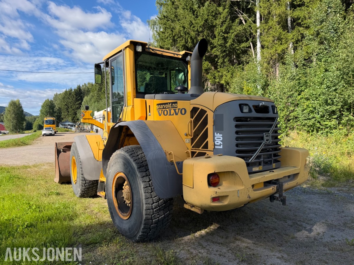 Volvo L90F Hjullaster m/Slagkraft 190 og 210 klippepanne
