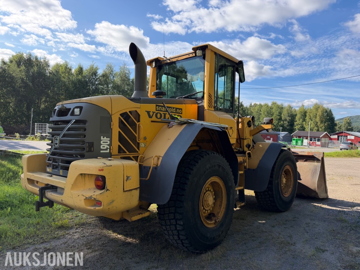 Volvo L90F Hjullaster m/Slagkraft 190 og 210 klippepanne