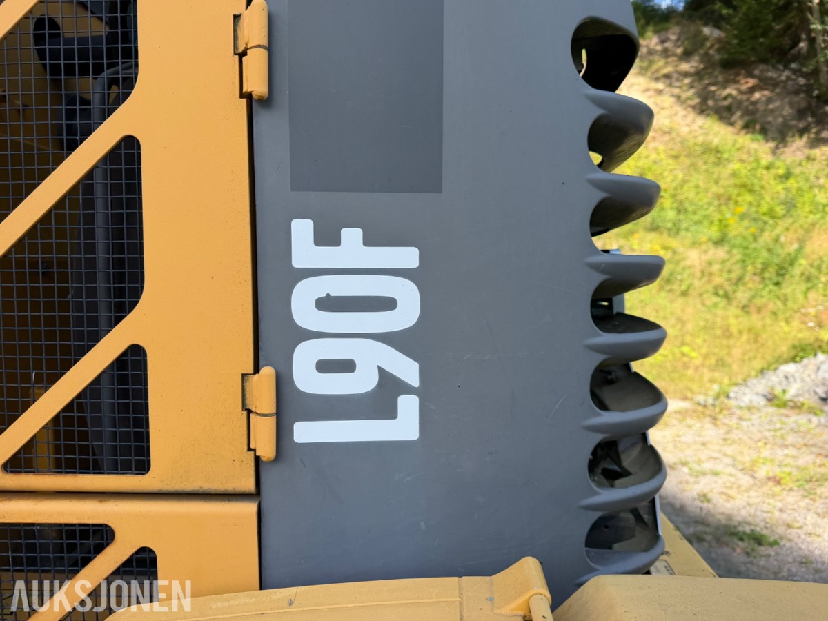 Volvo L90F Hjullaster m/Slagkraft 190 og 210 klippepanne