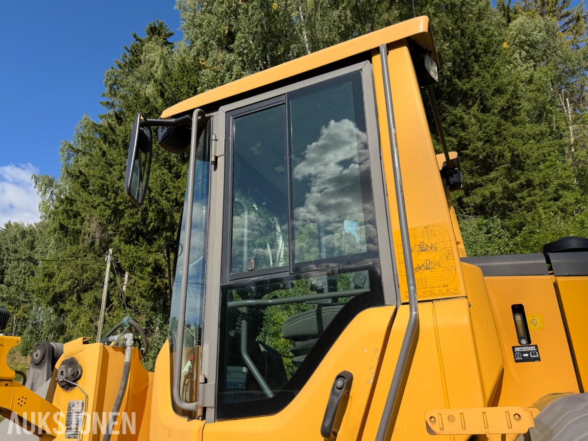Volvo L90F Hjullaster m/Slagkraft 190 og 210 klippepanne