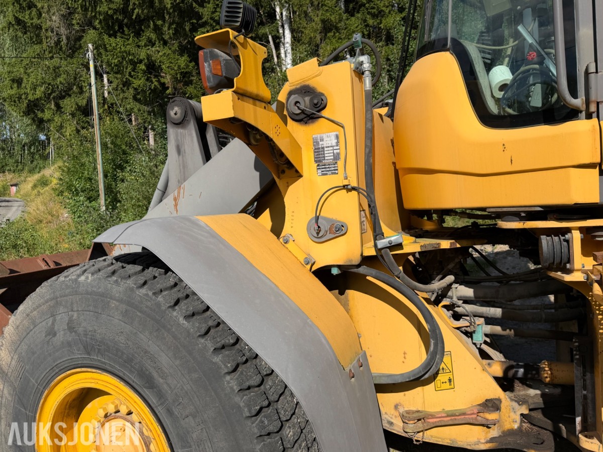 Volvo L90F Hjullaster m/Slagkraft 190 og 210 klippepanne