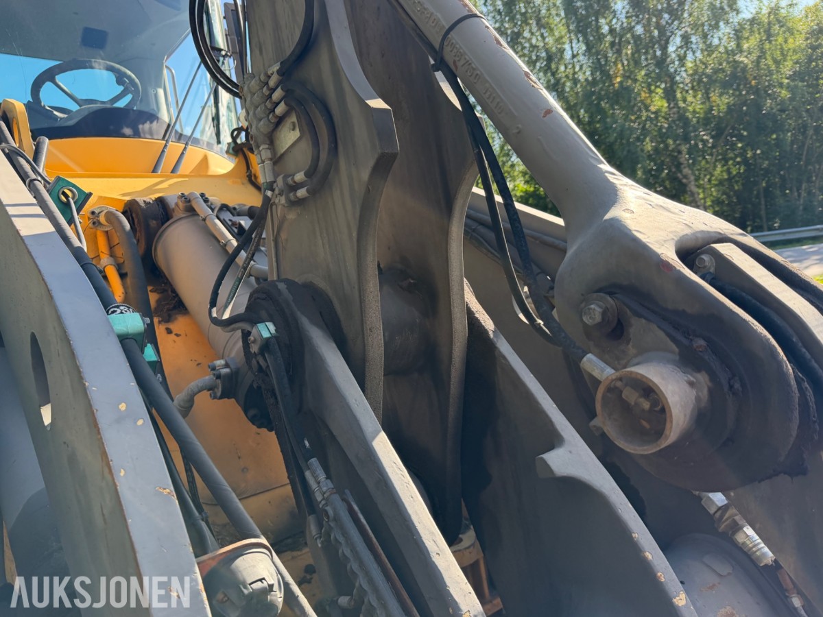 Volvo L90F Hjullaster m/Slagkraft 190 og 210 klippepanne