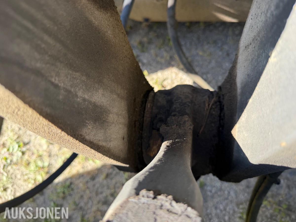 Volvo L90F Hjullaster m/Slagkraft 190 og 210 klippepanne
