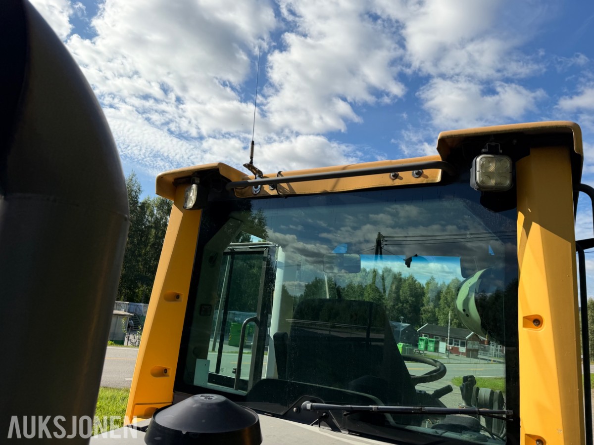 Volvo L90F Hjullaster m/Slagkraft 190 og 210 klippepanne