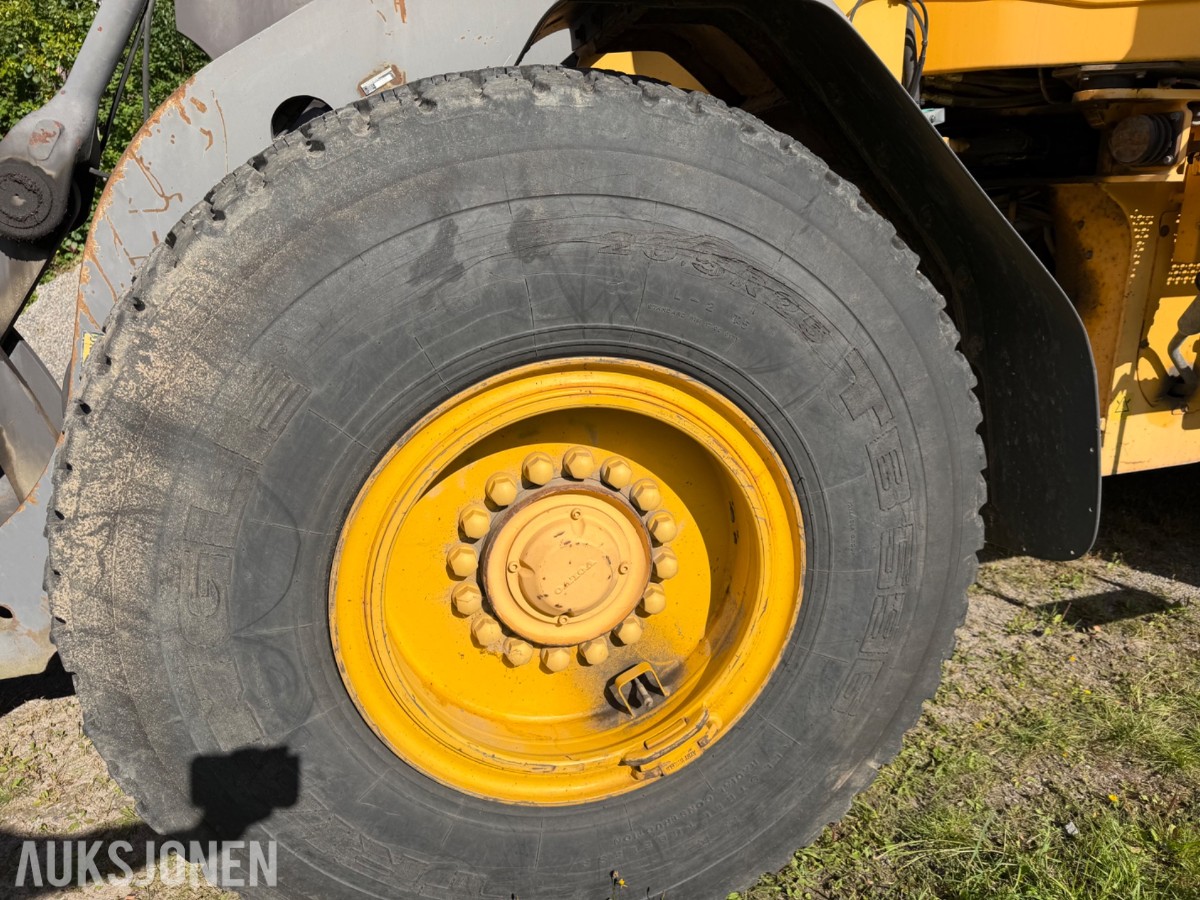 Volvo L90F Hjullaster m/Slagkraft 190 og 210 klippepanne