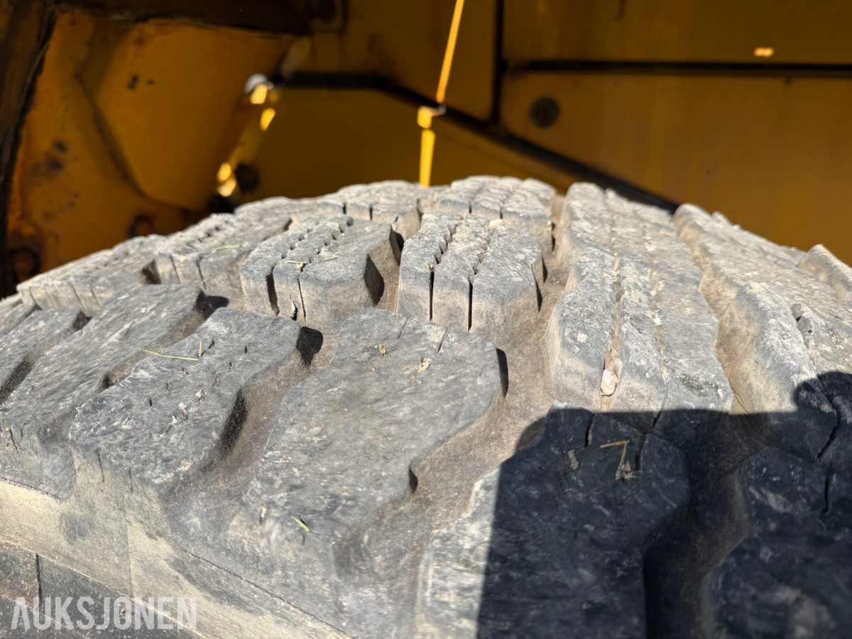 Volvo L90F Hjullaster m/Slagkraft 190 og 210 klippepanne
