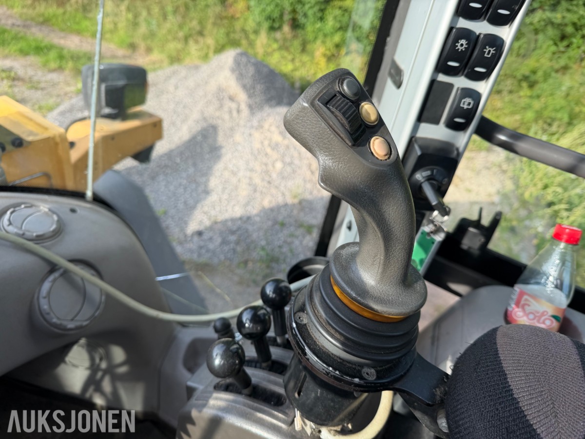 Volvo L90F Hjullaster m/Slagkraft 190 og 210 klippepanne