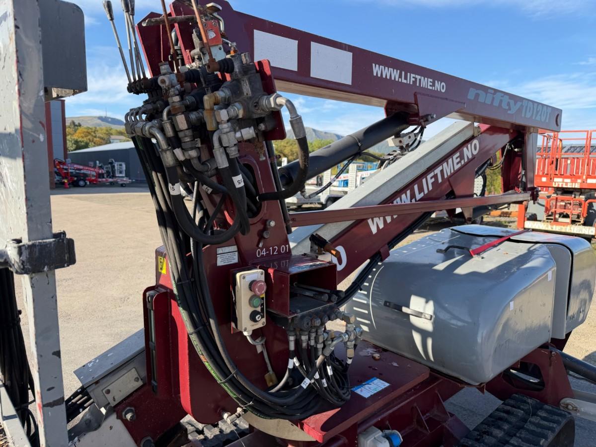 2010 Niftylift TD 120 TDAC Beltelift - Nylig sertifisert