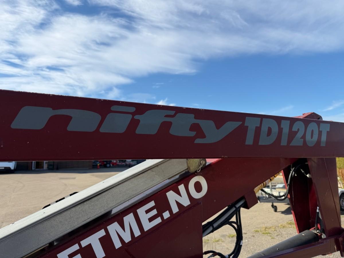 2010 Niftylift TD 120 TDAC Beltelift - Nylig sertifisert