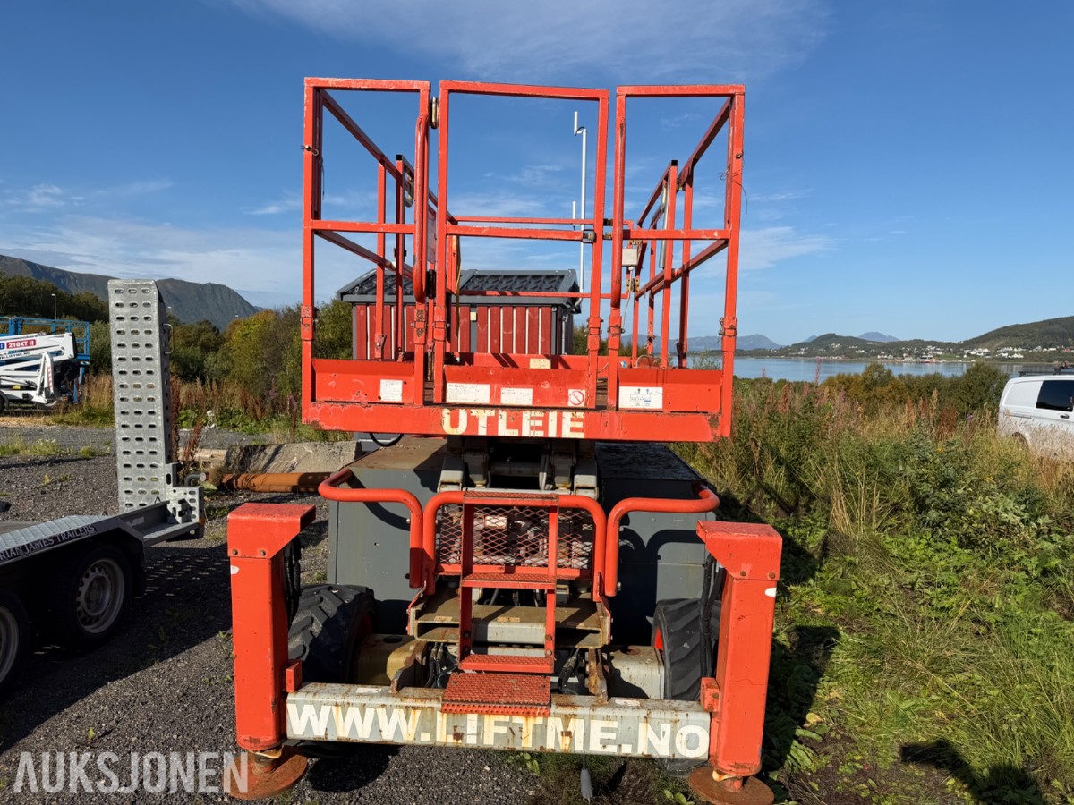 2011 SkyJack SJ 6832 RT sakselift