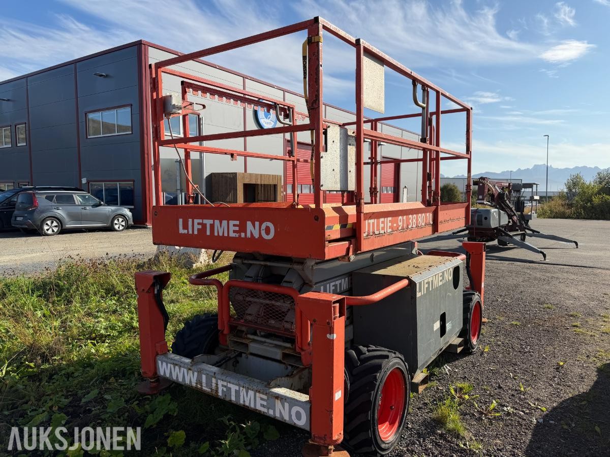 2011 SkyJack SJ 6832 RT sakselift