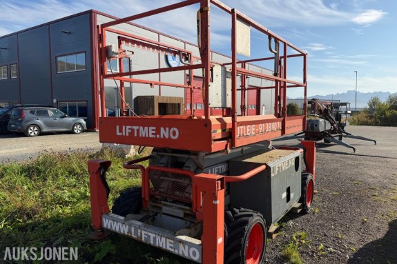 2011 SkyJack SJ 6832 RT sakselift