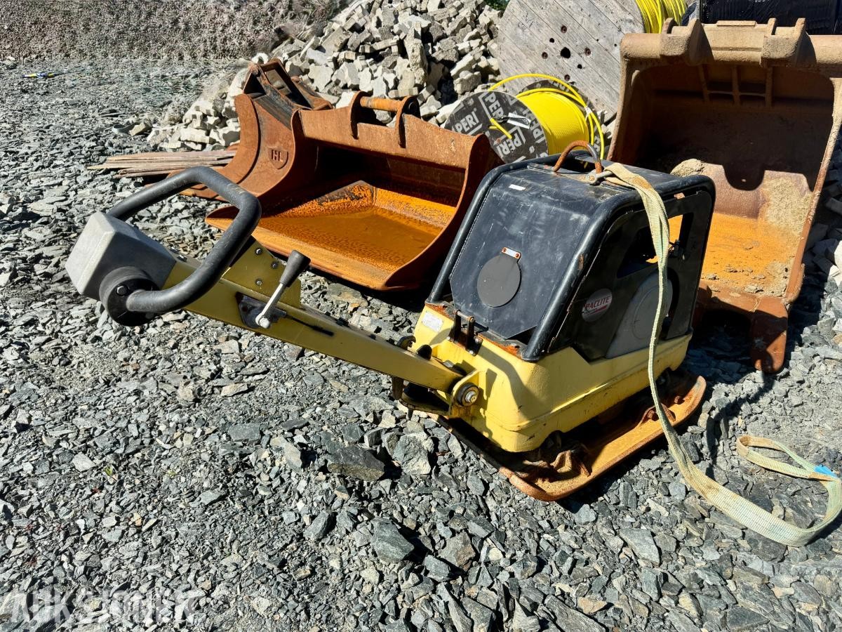 2018 PacLite IMP430DEA vibroplate