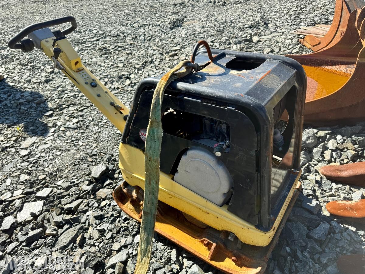 2018 PacLite IMP430DEA vibroplate