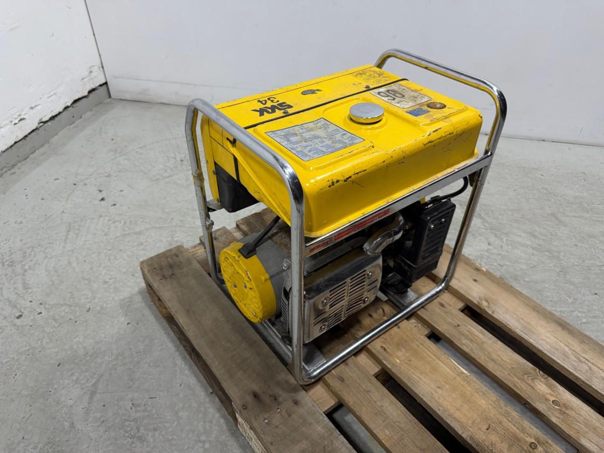 Suzuki SE3000A BENSINDREVET STRØMAGGREGAT 2,4 KVA