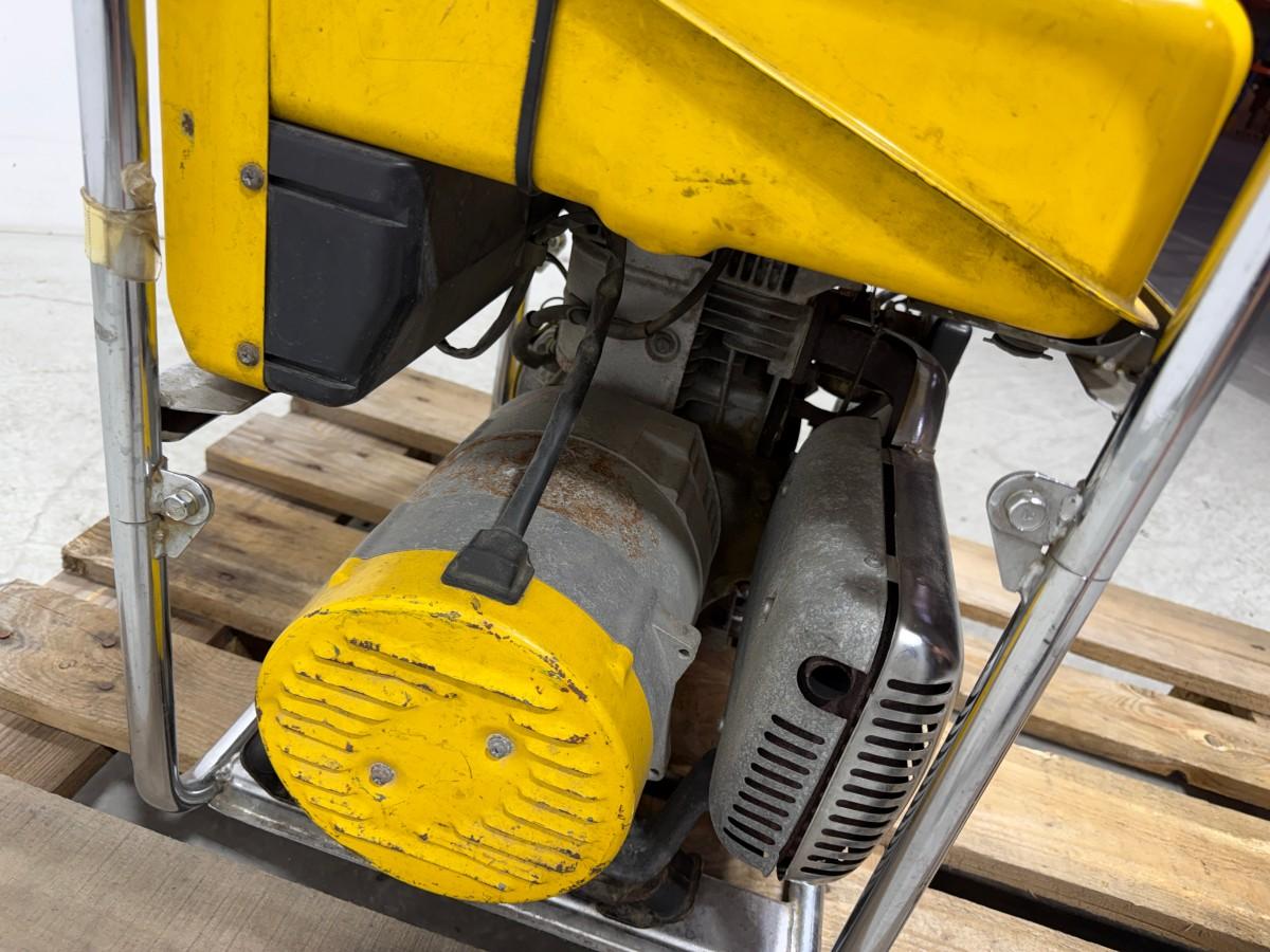 Suzuki SE3000A BENSINDREVET STRØMAGGREGAT 2,4 KVA