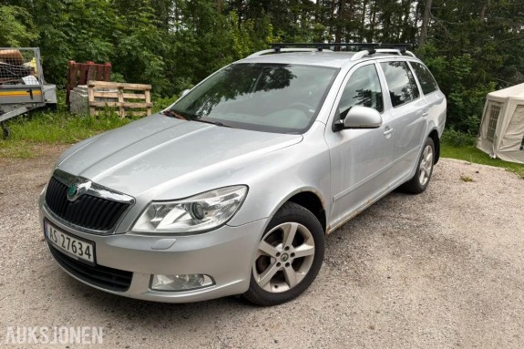 2011 Skoda Octavia 1,6 CR 4x4 Ambiente hengerfeste eu ok 04.2027