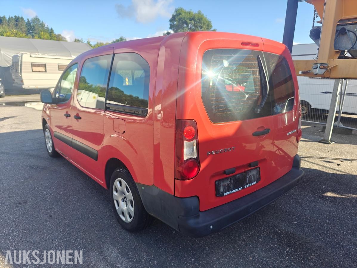 2016 Peugeot Partner 1.6-99 D - Km: 107788
