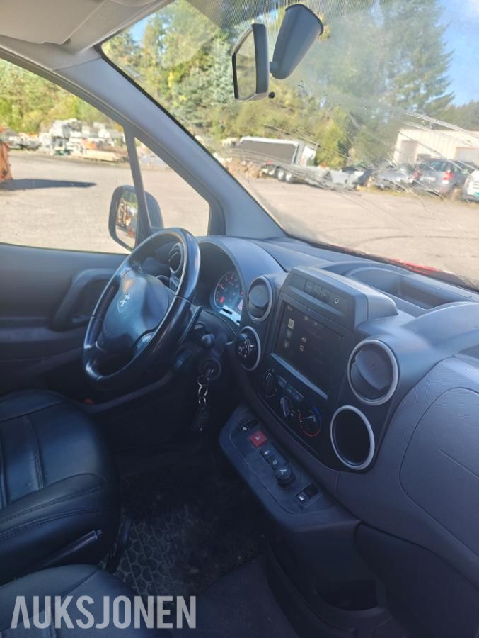 2016 Peugeot Partner 1.6-99 D - Km: 107788