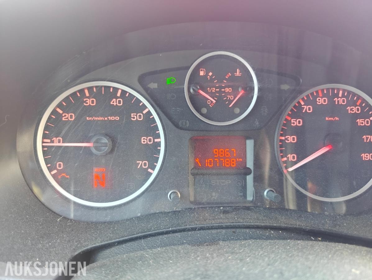 2016 Peugeot Partner 1.6-99 D - Km: 107788