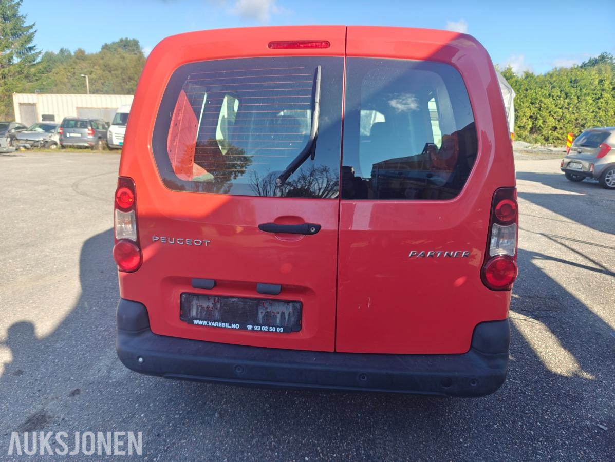 2016 Peugeot Partner 1.6-99 D - Km: 107788