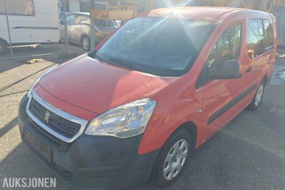 2016 Peugeot Partner 1.6-99 D - Km: 107788