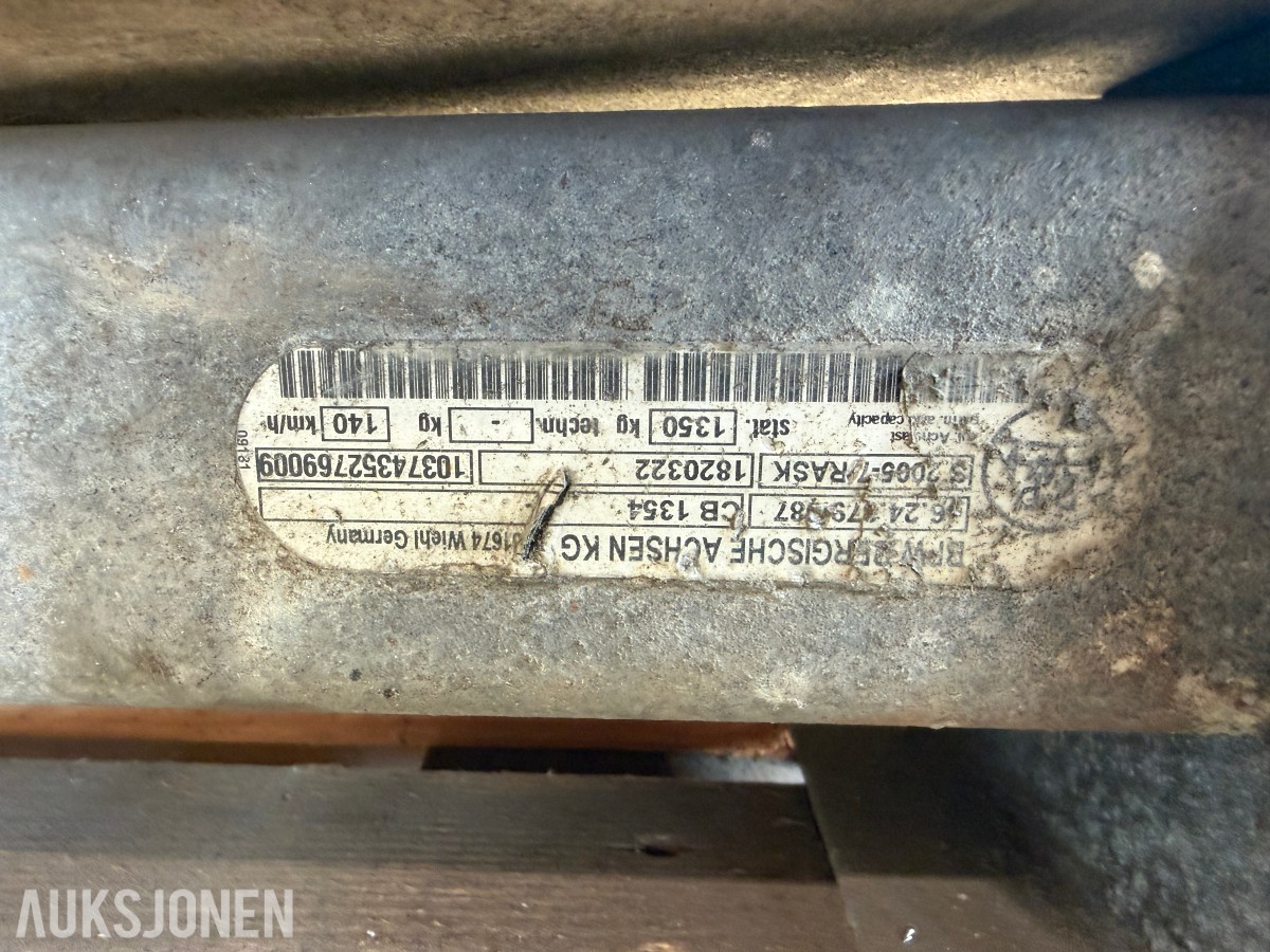 2 stk. Tilhengerakslinger komplett med dekk, 1350kg/stk