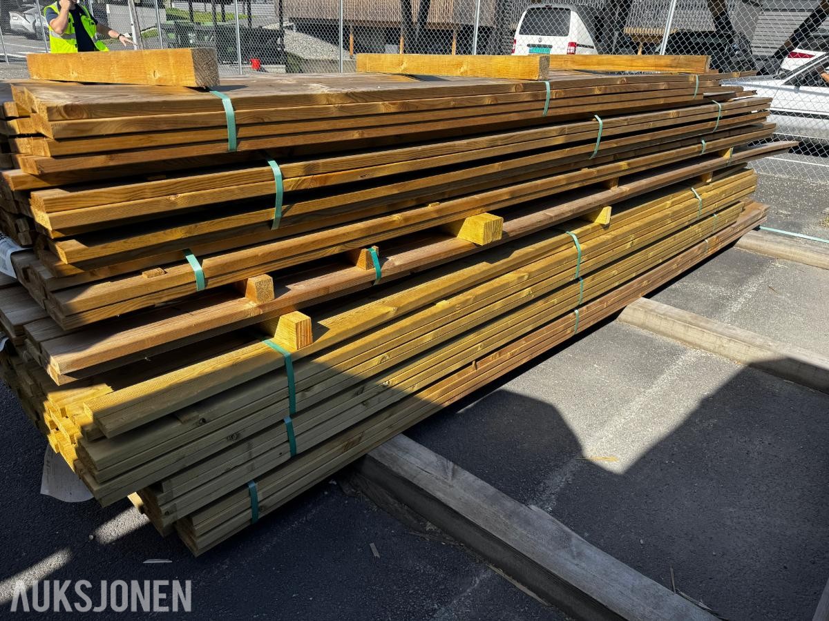 Impregnerte terrassebord 28x120 mm 975,8 Meter