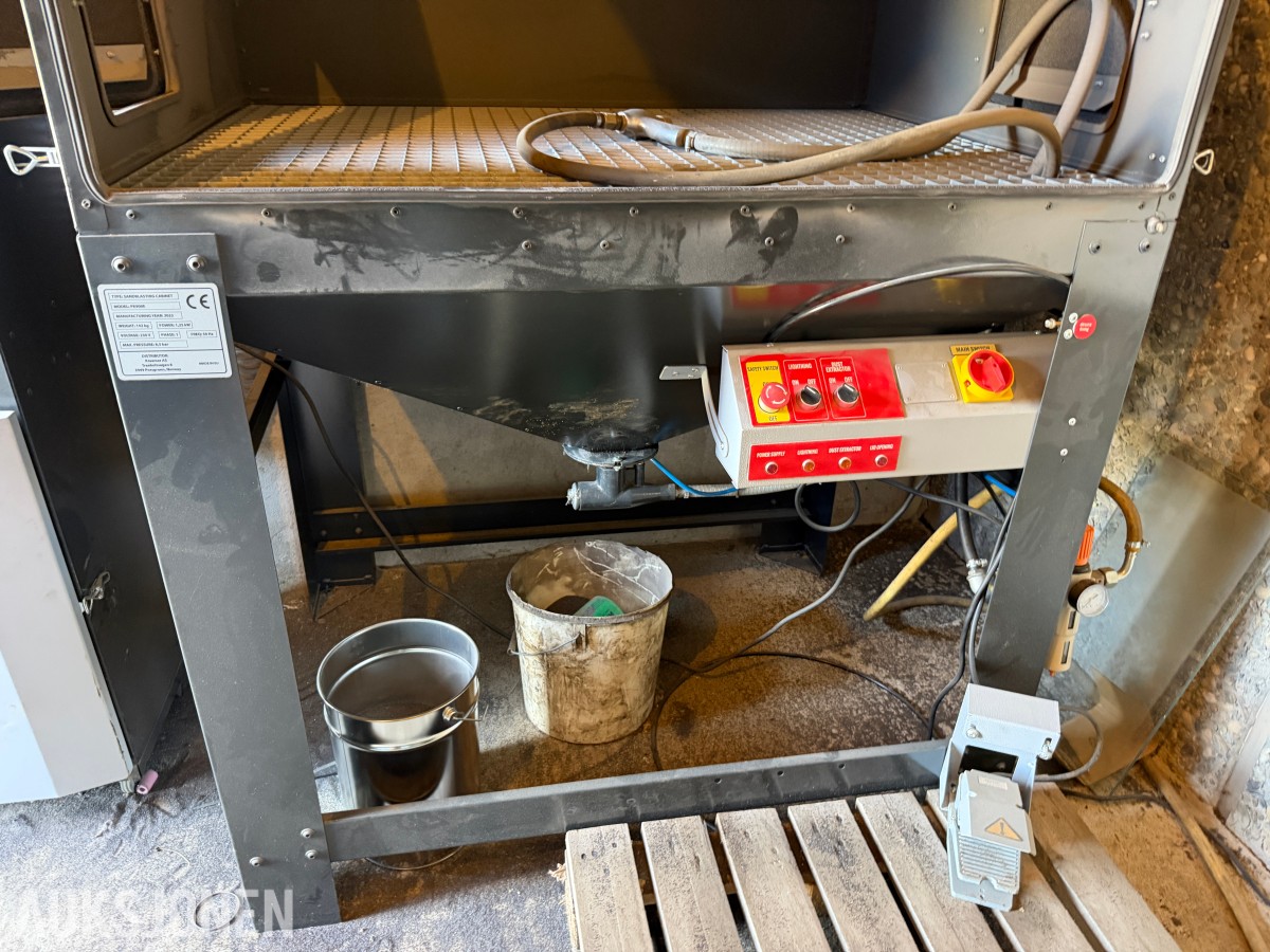Kraemer PK900E 900L sandblåsekabinett med støvavsug