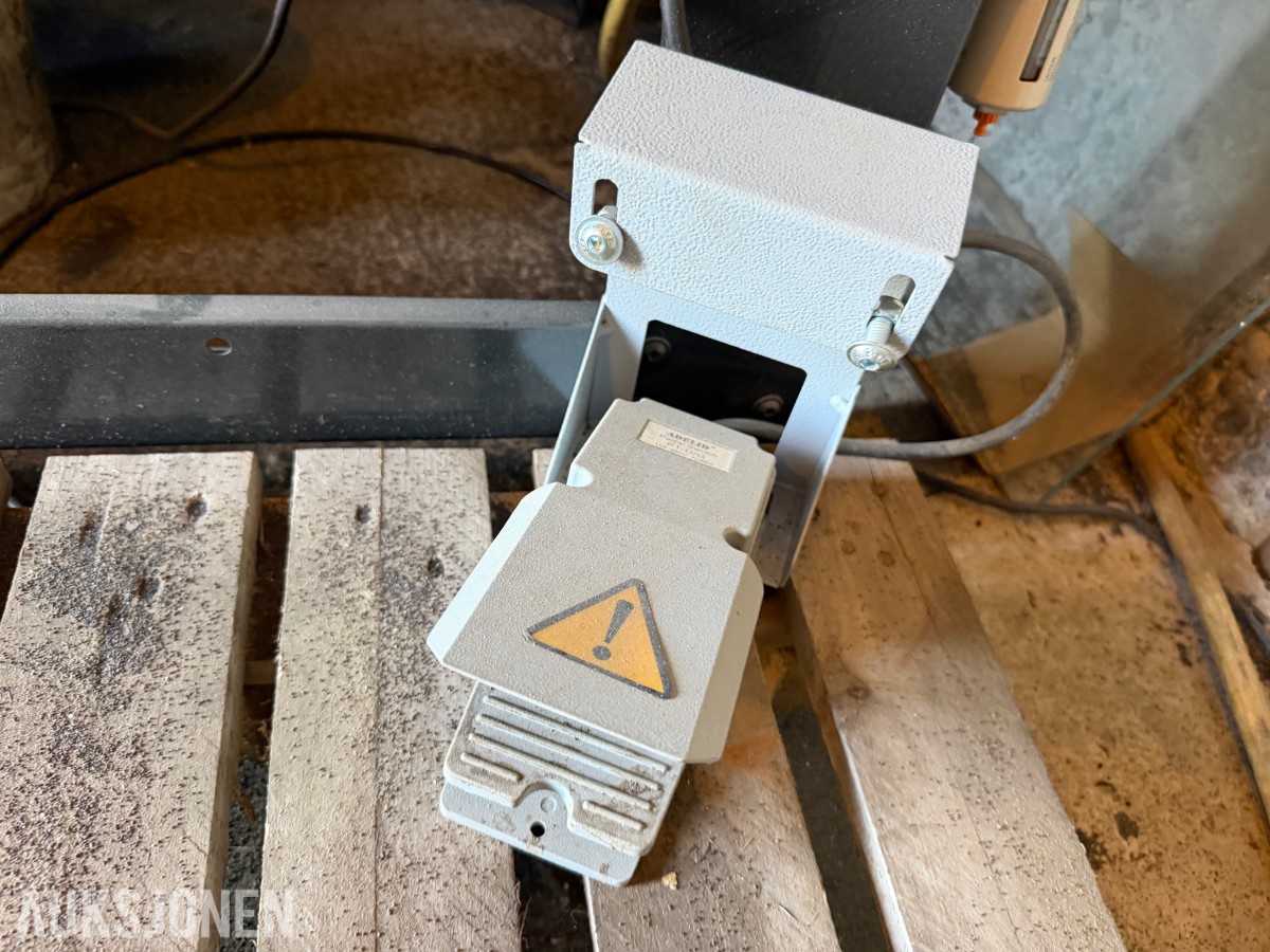 Kraemer PK900E 900L sandblåsekabinett med støvavsug