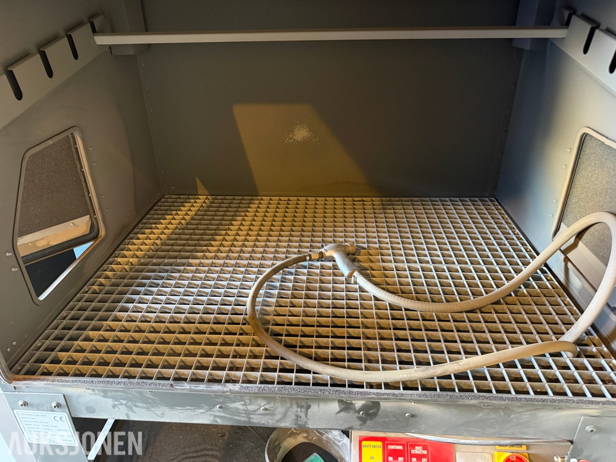 Kraemer PK900E 900L sandblåsekabinett med støvavsug