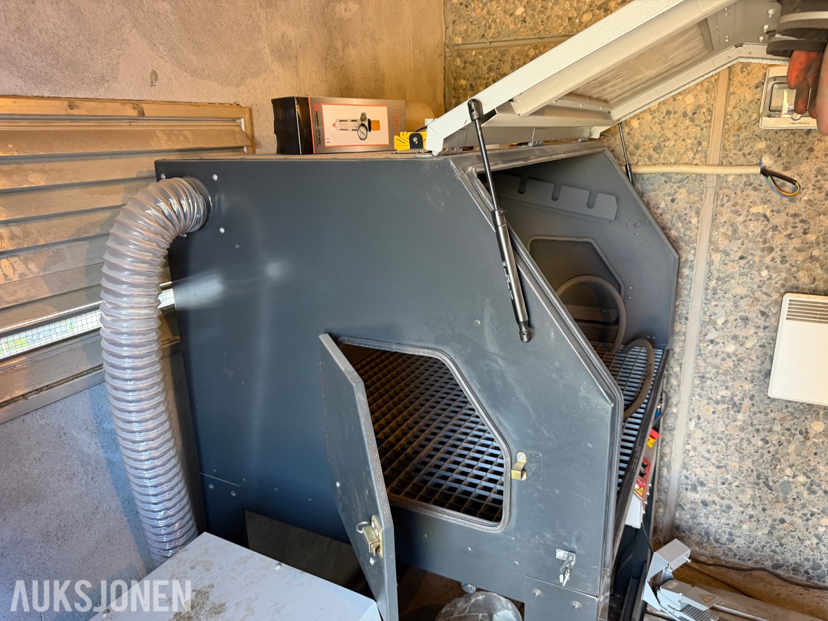 Kraemer PK900E 900L sandblåsekabinett med støvavsug