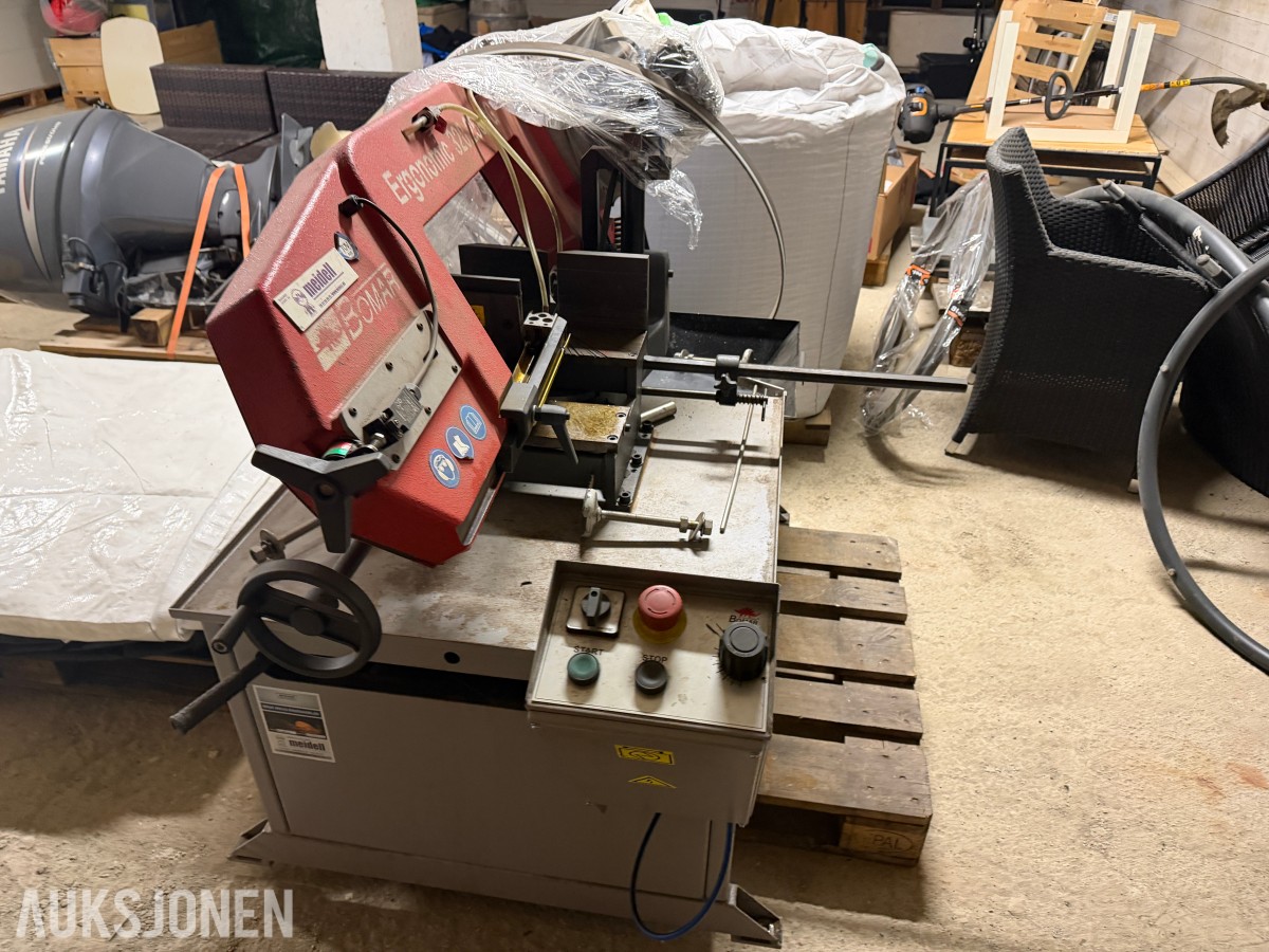 Bomar Ergonomic 320.250 DG manuell båndsag.